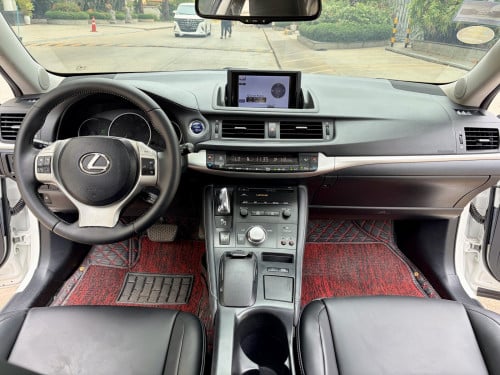 2011 Lexus CT200h Premium Hybrid