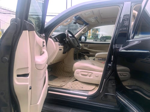 2015年精品LX570