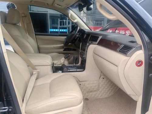2015年精品LX570