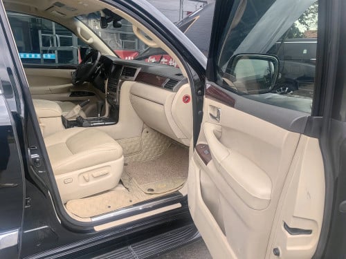 2015年精品LX570