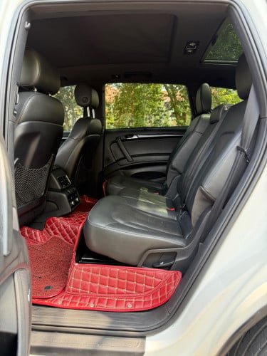 Audi-Q7ឆ្នាំ2012 full(ស្មាតឃី)