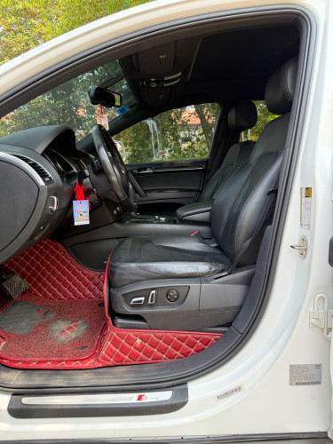 Audi-Q7ឆ្នាំ2012 full(ស្មាតឃី)