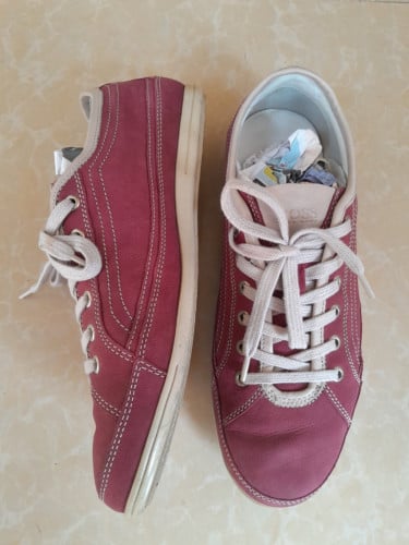 ORIGINAL HUGO BOSS USED SHOES FOR SALE