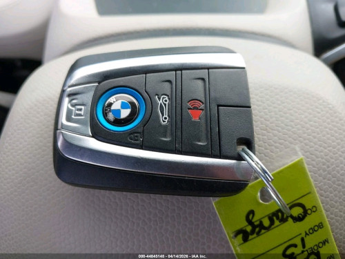 BMW I3 2015 បំបែកគ្រឿងលក់