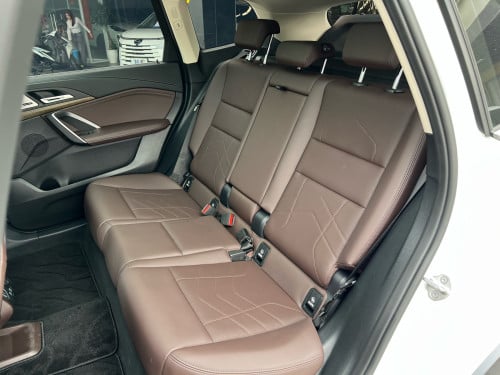 BMW IX1 xDrive30L EV 2024