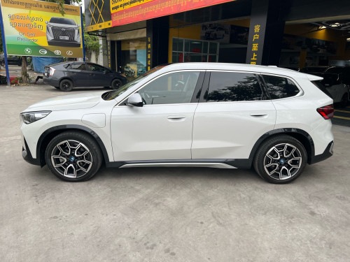 BMW IX1 xDrive30L EV 2024