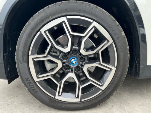 BMW IX1 xDrive30L EV 2024