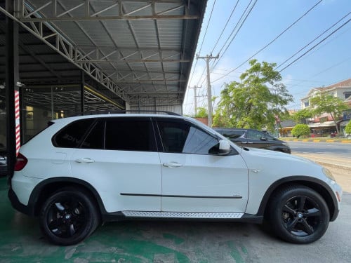 BMW X5 2008 តម្លៃ​ 8900$ ចចារ