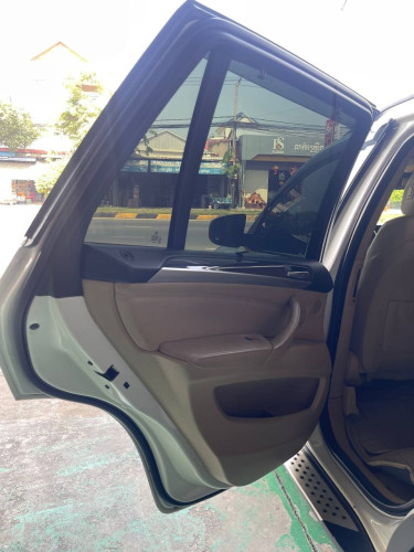 BMW X5 2008 តម្លៃ​ 8900$ ចចារ