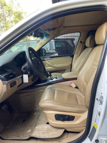 BMW X5 2008 តម្លៃ​ 8900$ ចចារ