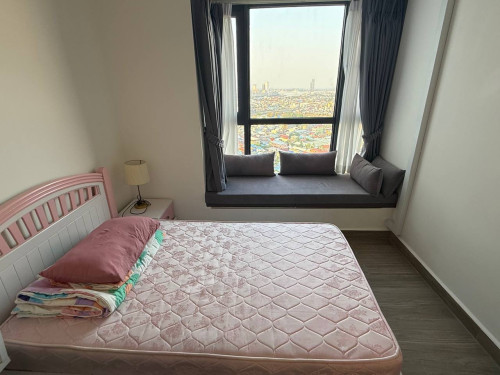 Condo 2 bedrooms for rent at Urban Village