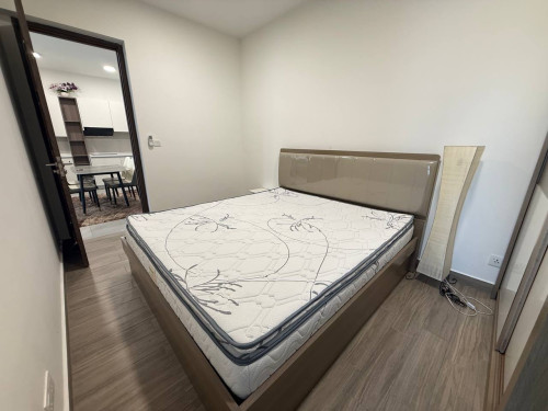 Condo 2 bedrooms for rent at Urban Village