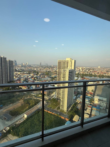 Condo 2 bedrooms for rent at Urban Village