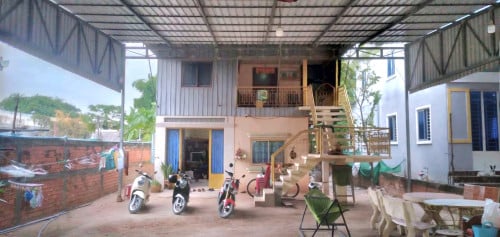 ដី និងផ្ទះលក់ នៅជ្រោយចង្វារ (ជាប់ទន្លេ)