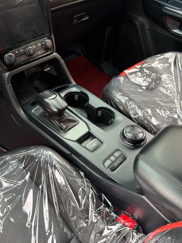 Ford Ranger Raptor 2023 សាំង​ , ម្ចាស់ដេីម​ទិញខ្លាញ់គោ​
