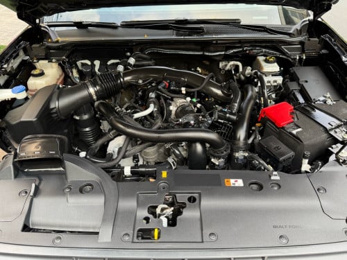 Ford Ranger Raptor 2023 សាំង​ , ម្ចាស់ដេីម​ទិញខ្លាញ់គោ​