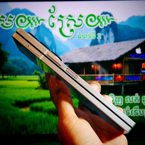Galaxy Z Fold6 Sim2 (វ៉ៃដូរបាន)មានធានាច្បាស់លាស់ត្រឹមត្រូវ