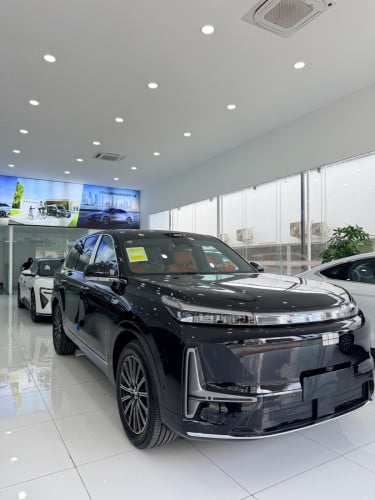 Geely M9 PHEV full option