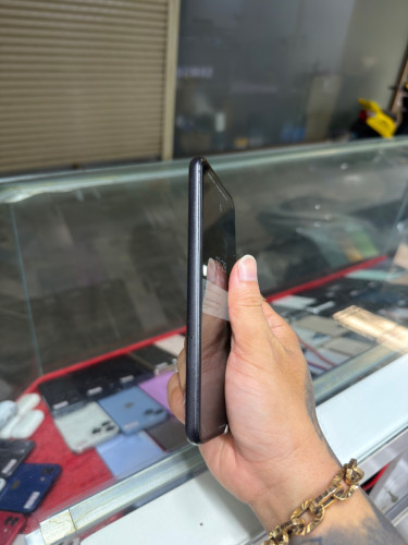 Google Pixel 5 Black Ram6GB HD128GB Phone Condition 95% , ដានអេក្រង់ , ម៉ាស៊ីនសានុំ