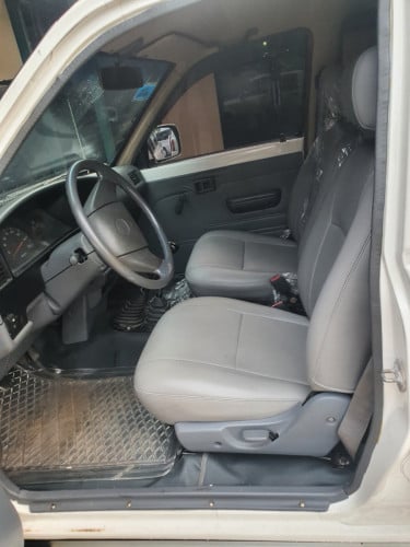 Hilux លេខដៃ កាប់ពីតាស់ 4x4