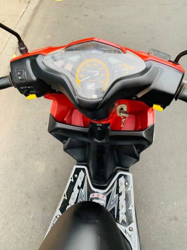 HONDA CLICK (510$) Japan 2010 110cc