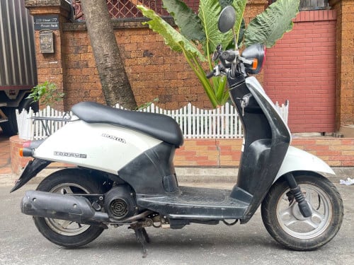 Honda today (50cc, year2011, 440$) have all documents