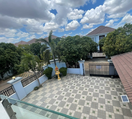House in Berey good location for rent