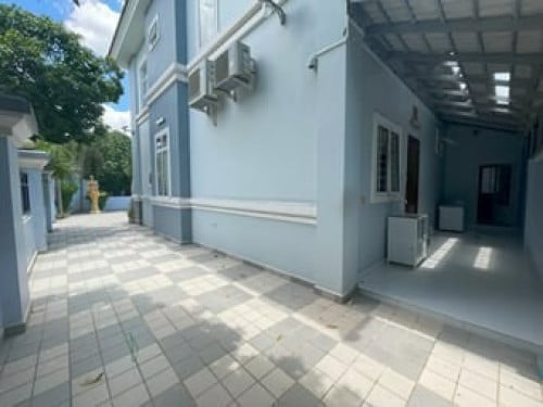 House in Berey good location for rent