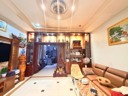 House Urgent Sale with Special Price