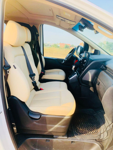 HYUNDAI STARIA 2022 លក់