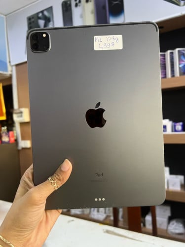 iPhone pro M1 128G 499$ WiFi