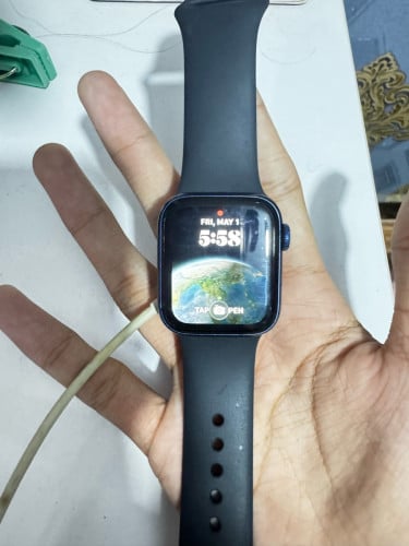 iwatch s6 40mm GPS នៅស្អាត ថ្ម80 free ខ្សែពាក់ដៃ និងខ្សែសាក តម្លៃ80$ ទីតាំងភ្នំពេញ