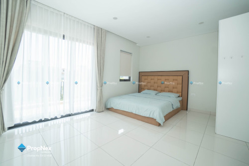 Klem Villa for Sale Rare Corner Villa with Private Garden โ Borey Chankiri I๐ฟ