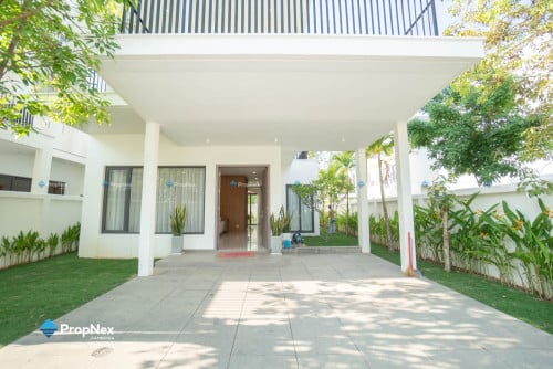 Klem Villa for Sale Rare Corner Villa with Private Garden โ Borey Chankiri I๐ฟ