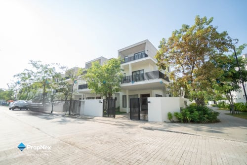 Klem Villa for Sale Rare Corner Villa with Private Garden โ Borey Chankiri I๐ฟ
