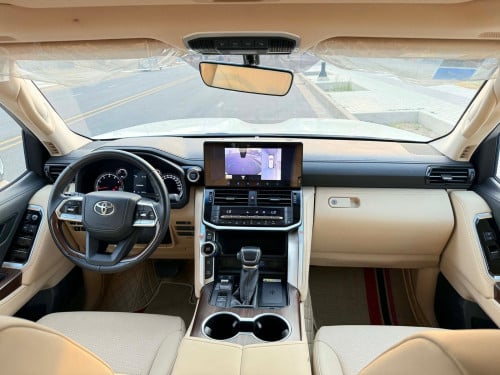 Land Cruiser 2022 twin turbo