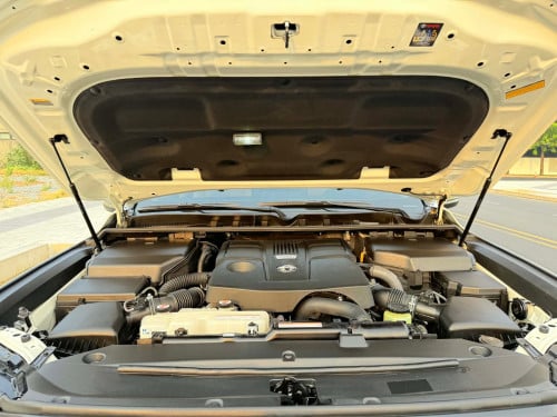 Land Cruiser 2022 twin turbo