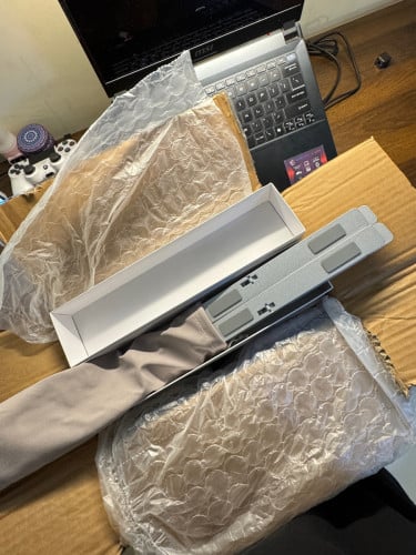 Laptop Stand (ពីរកាត់)