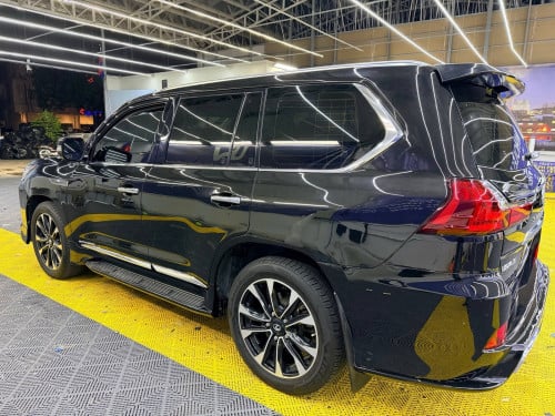 Lexus 570 2017 Arab