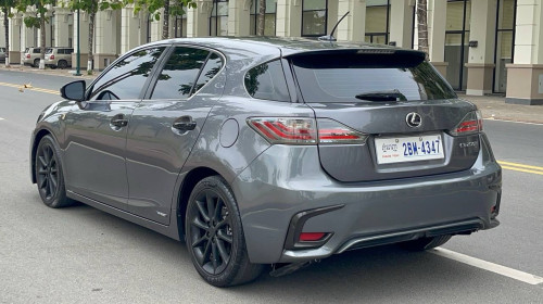 Lexus ct200h 2012 Hybrid ម្ចាស់ដើម ស៊ីសាំងតិច