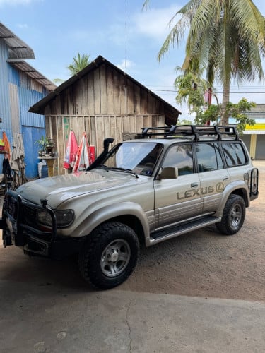 Lexus LX450 ឆ្នាំ1997 ឡានរៀបចំតុបតែងហើយអស់