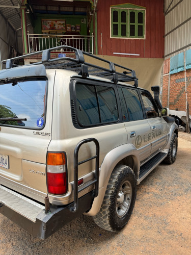 Lexus LX450 ឆ្នាំ1997 ឡានរៀបចំតុបតែងហើយអស់