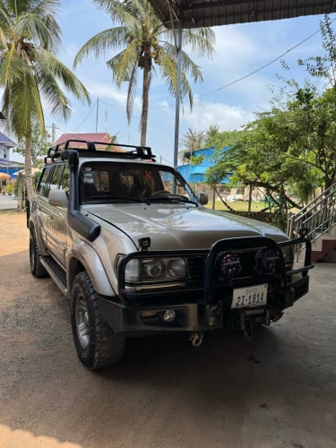Lexus LX450 ឆ្នាំ1997 ឡានរៀបចំតុបតែងហើយអស់
