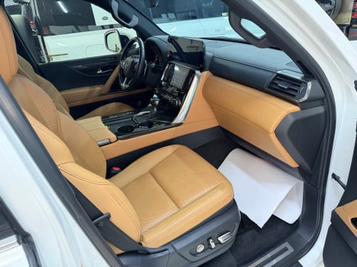 LEXUS LX600 2022