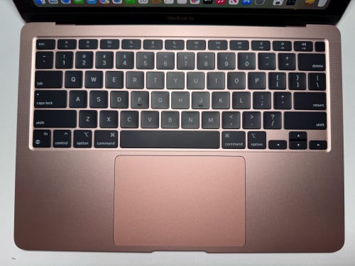 MacBook Air (M1)