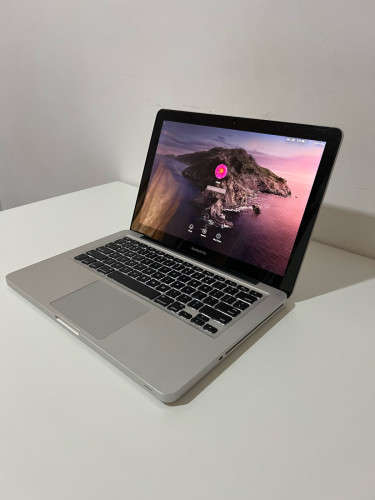 MACBOOK Pro 2012