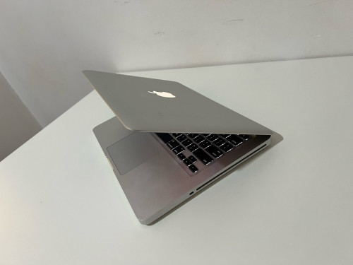 MACBOOK Pro 2012