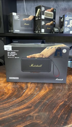 Marshall Middleton II Black + 1 Year Warranty