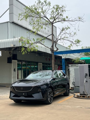 Mazda ez60 option 2 (Range 600km)