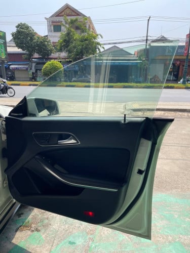Mercedes Benz CLA 45 AMG 2014 តម្លៃ​ ធូរ​​ ធូរ 24500$